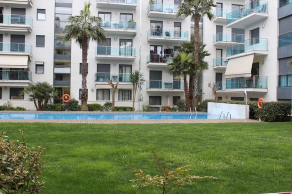 شقة Apartamento Con Piscina Y Parking En يوريت دي مار المظهر الخارجي الصورة